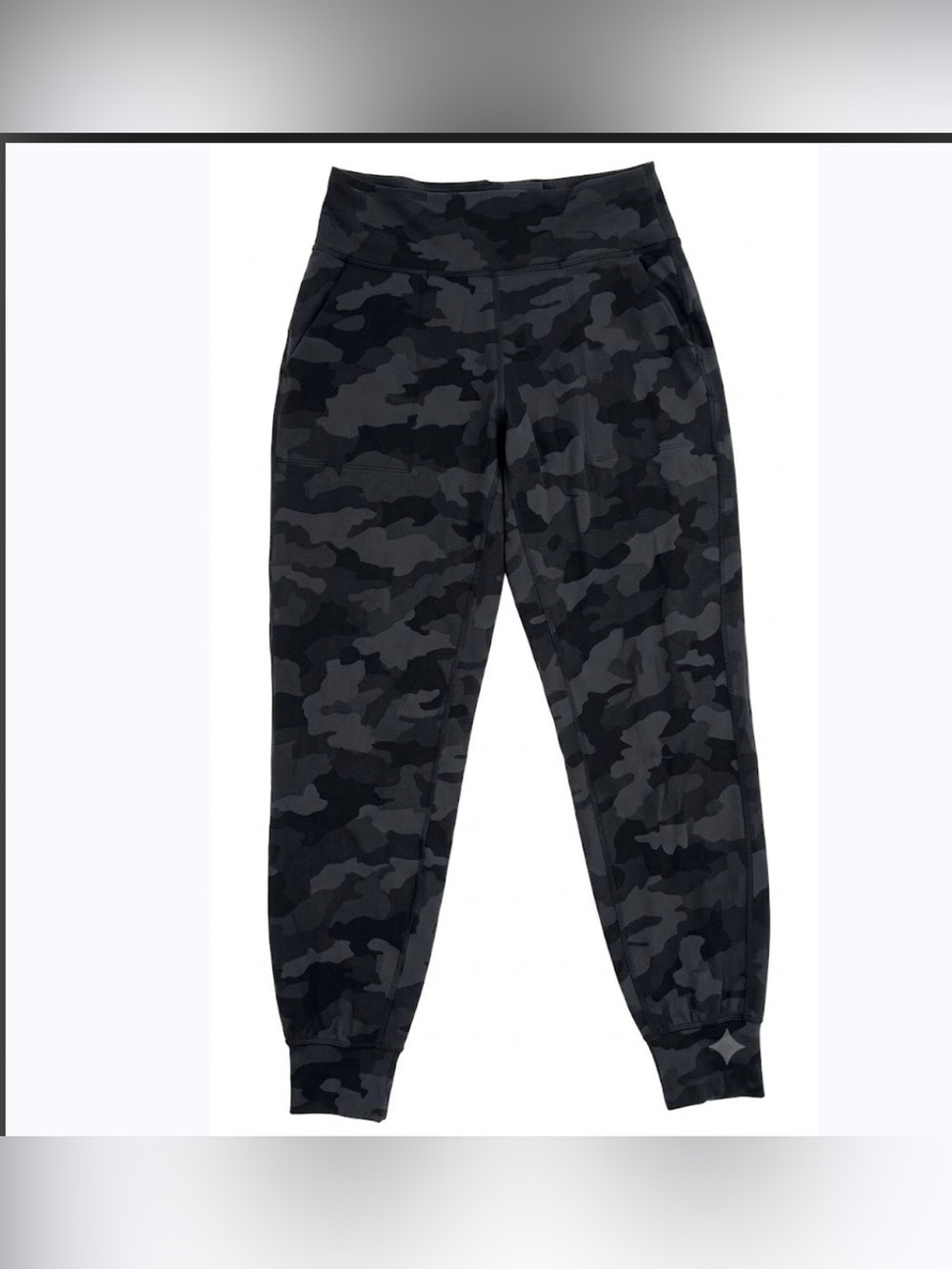 lululemon athletica Black Camo Joggers size 8 - Picture 3 of 8